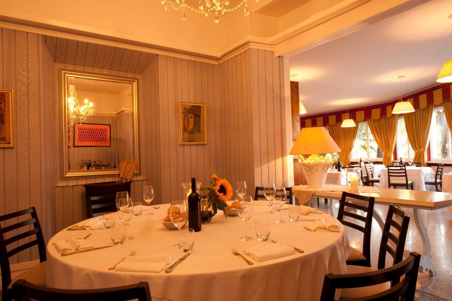 Hotel Serenella Μπαβένο Εξωτερικό φωτογραφία